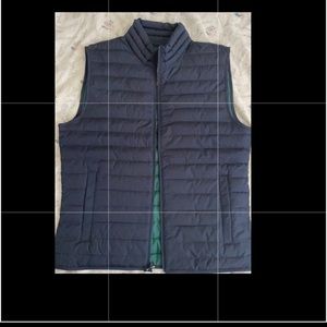 Men’s new gap vest medium